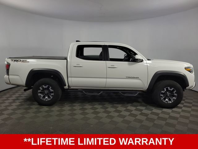 Used 2022 Toyota Tacoma TRD Off-Road w/ TRD Premium Off Road Package RWD image 3