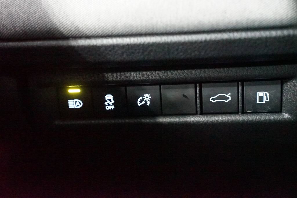 Certified 2025 Toyota Camry LE image 24