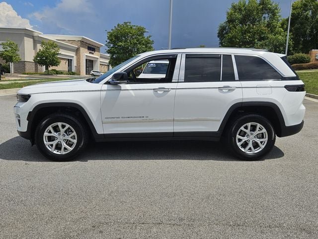 Used 2023 Jeep Grand Cherokee Limited RWD image 5