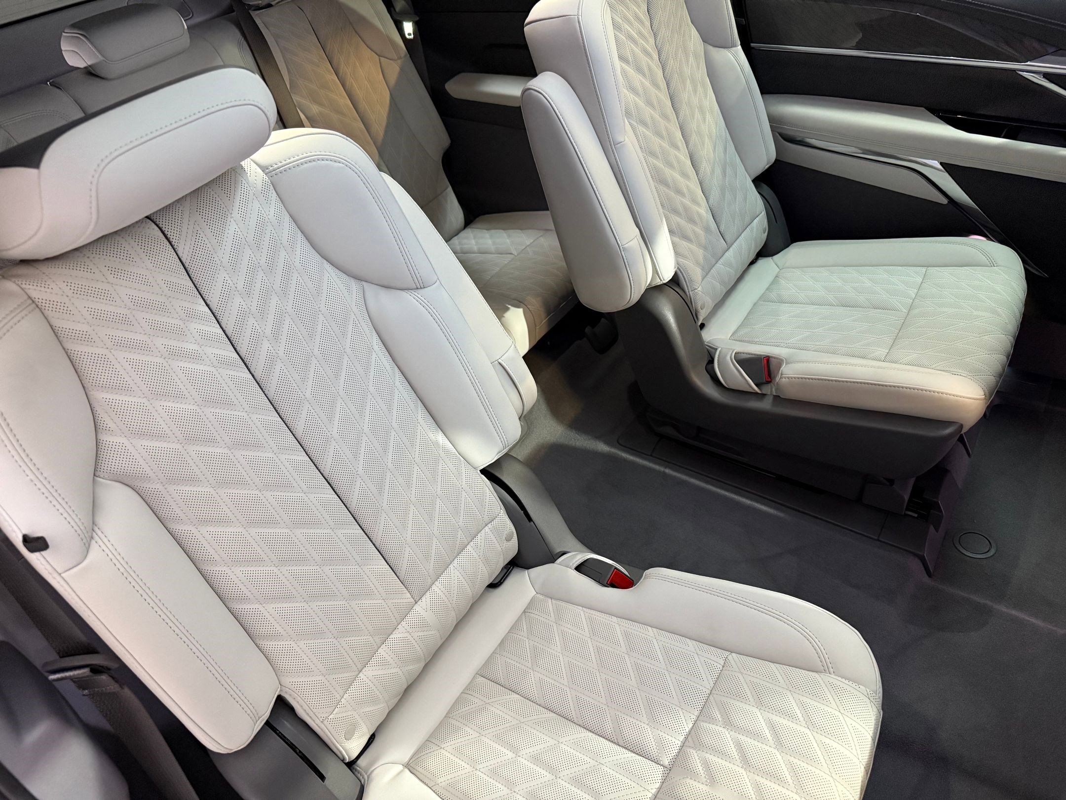 New 2025 Cadillac Escalade IQ Luxury 1 w/ Smart Trailering package image 53