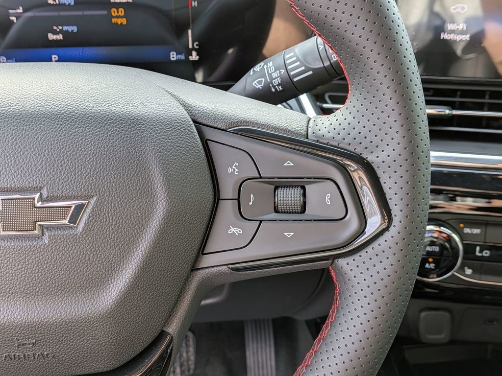 New 2026 Chevrolet Trax RS w/ Sunroof Package image 23