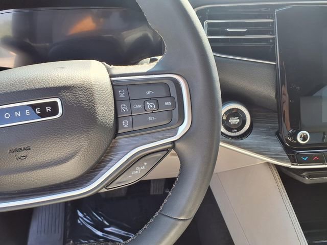 Used 2024 Jeep Wagoneer Series III image 18