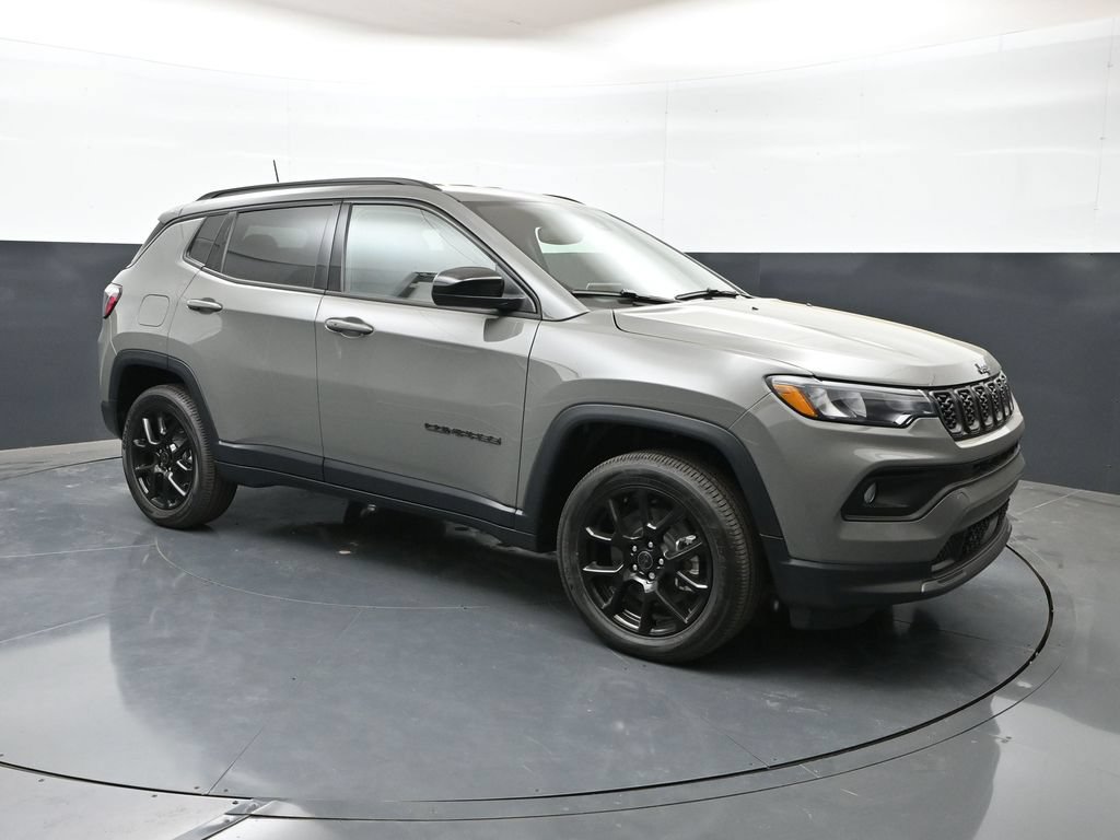 New 2026 Jeep Compass Latitude AWD/4WD image 30