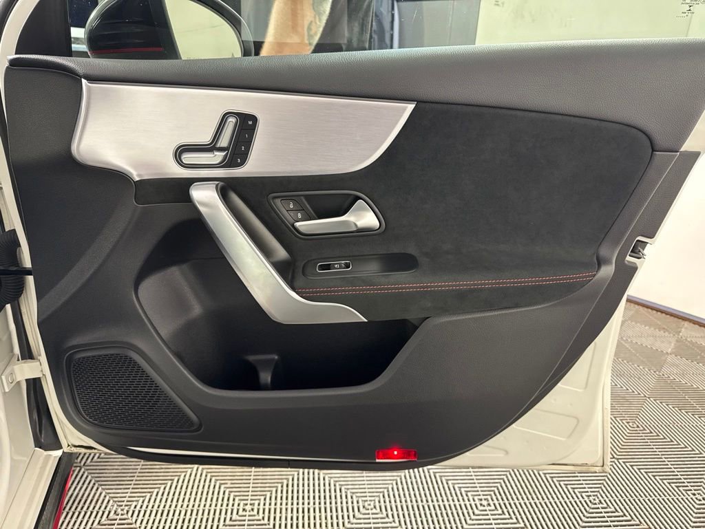 Used 2021 Mercedes-Benz A 35 AMG 4MATIC image 19
