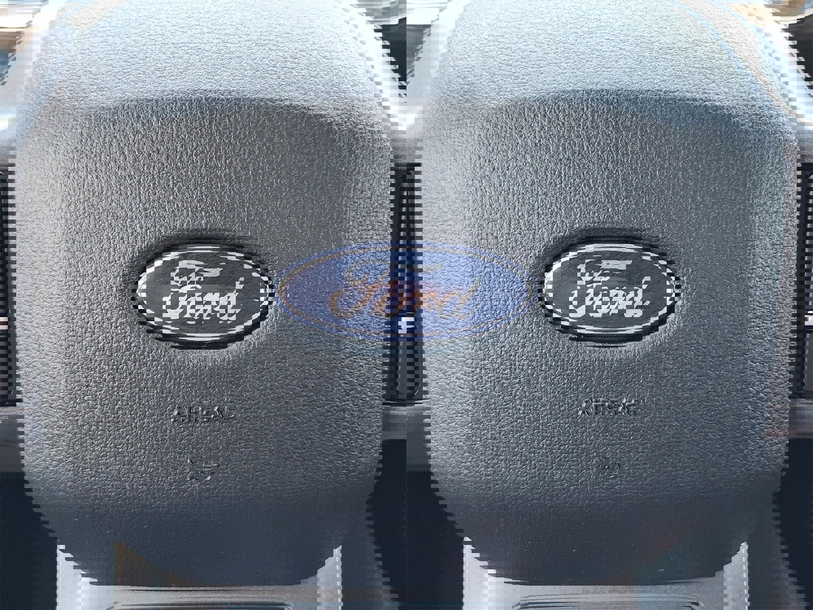 Used 2025 Ford F150 Lariat w/ Equipment Group 501A Mid image 39