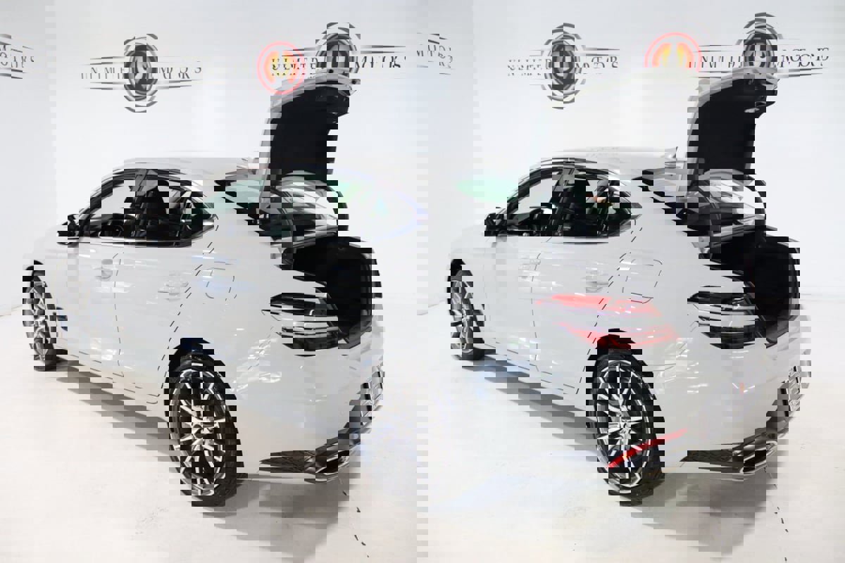 Used 2025 Genesis G70 2.5T image 27