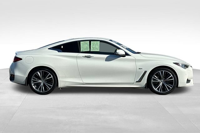 Used 2018 INFINITI Q60 3.0t Luxe w/ Sensory Package 3.0T Luxe AWD/4WD image 3