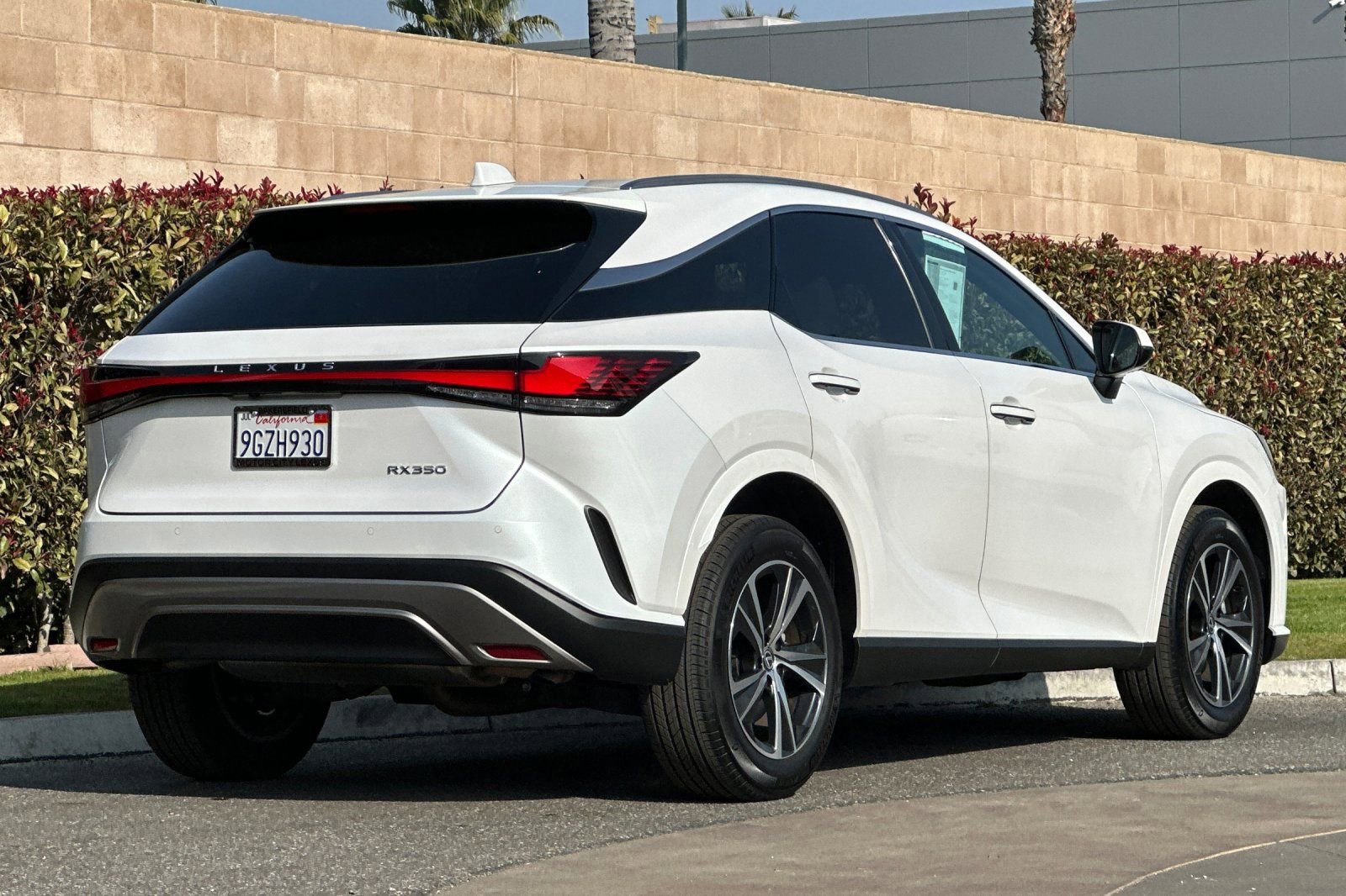 Certified 2023 Lexus RX 350 Premium image 4