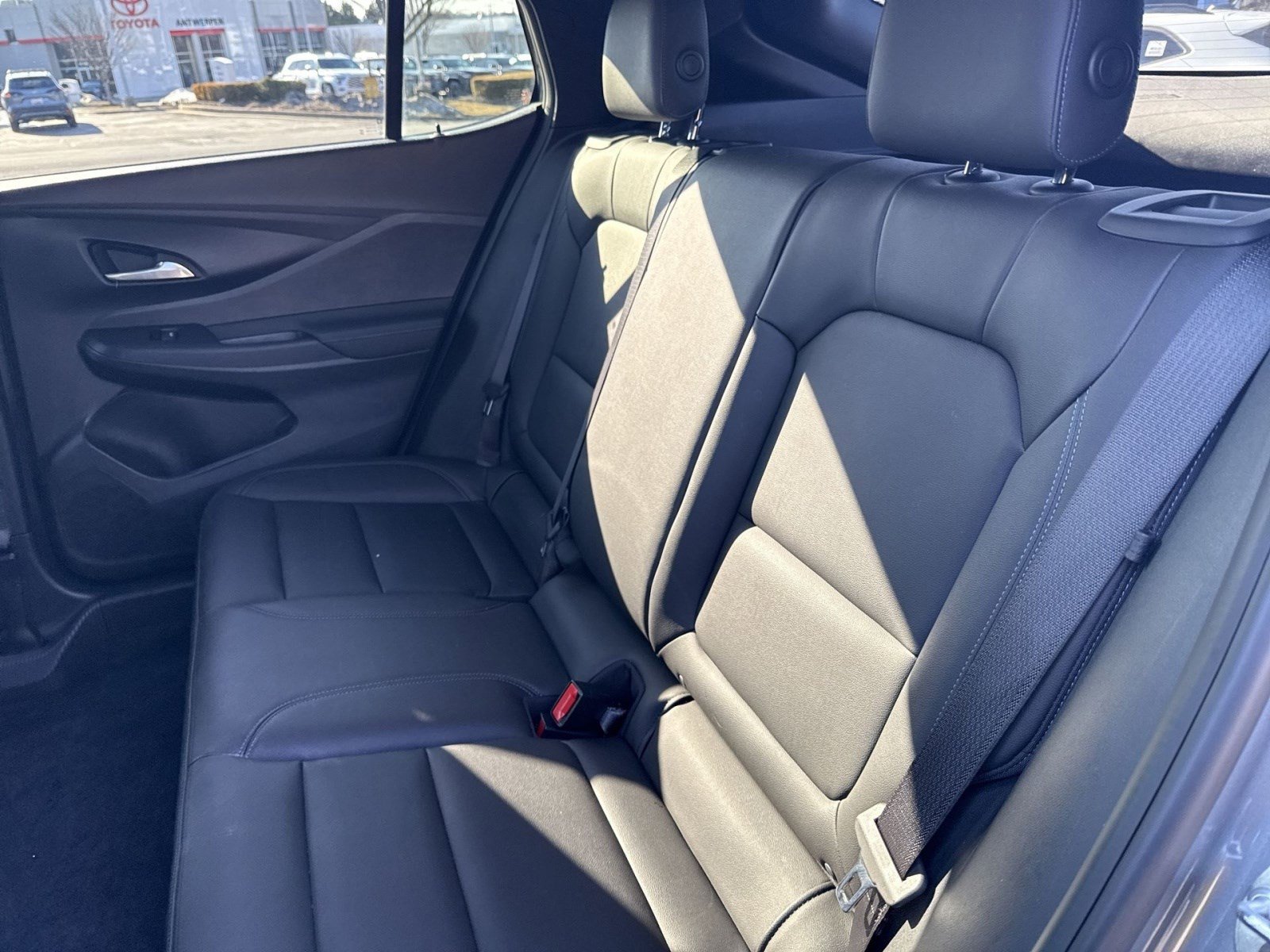 Used 2025 Buick Envista Sport Touring image 22