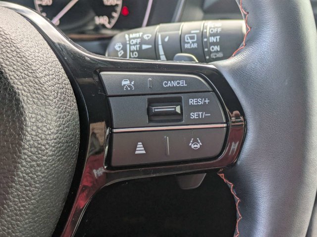 Used 2025 Honda Pilot TrailSport image 27