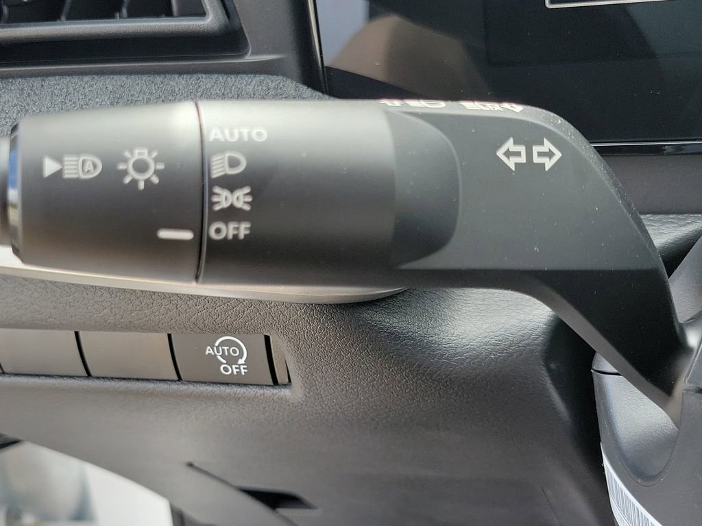 New 2026 Nissan Kicks SV image 26