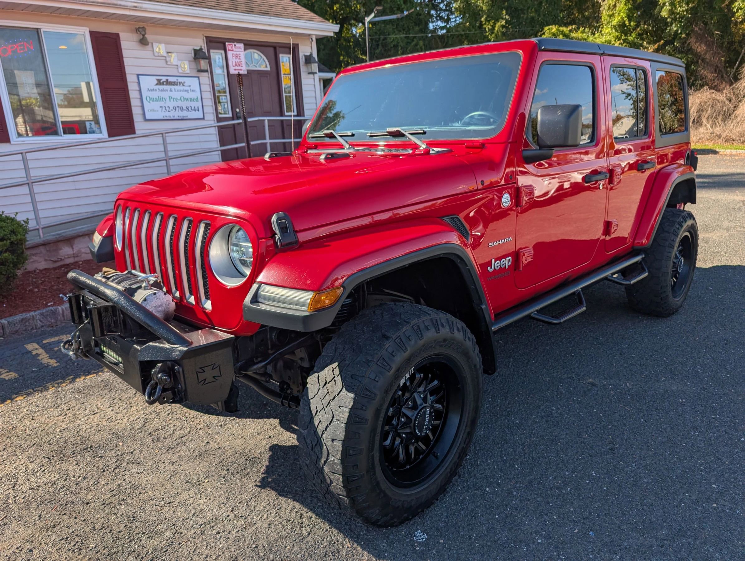 Used 2018 Jeep Wrangler Unlimited Sahara w/ Uconnect 4C Nav & Sound Group