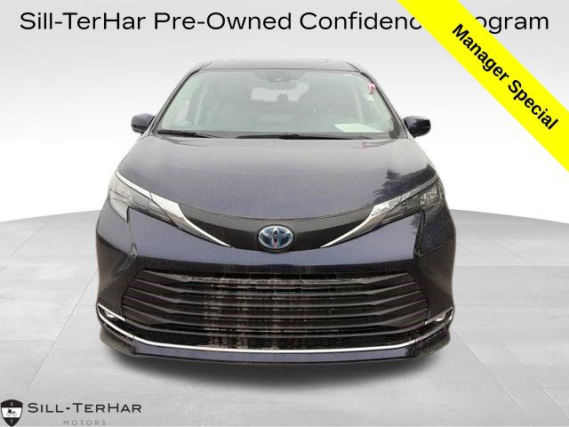 Used 2024 Toyota Sienna XLE