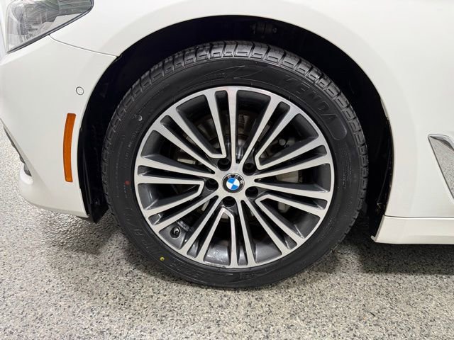 Used 2018 BMW 530i xDrive w/ Premium Package AWD/4WD image 30