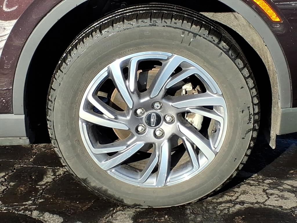 Certified 2023 Lincoln Corsair AWD w/ Equipment Group 101A image 9