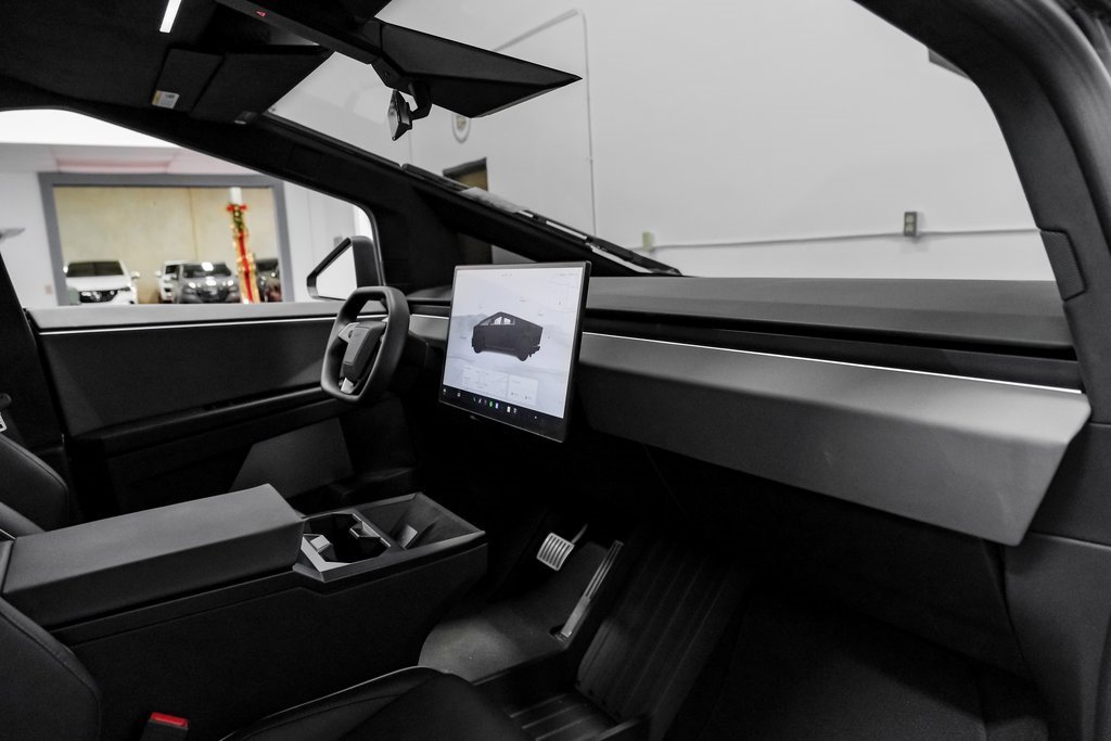Used 2025 Tesla Cybertruck AWD Crew Cab image 20