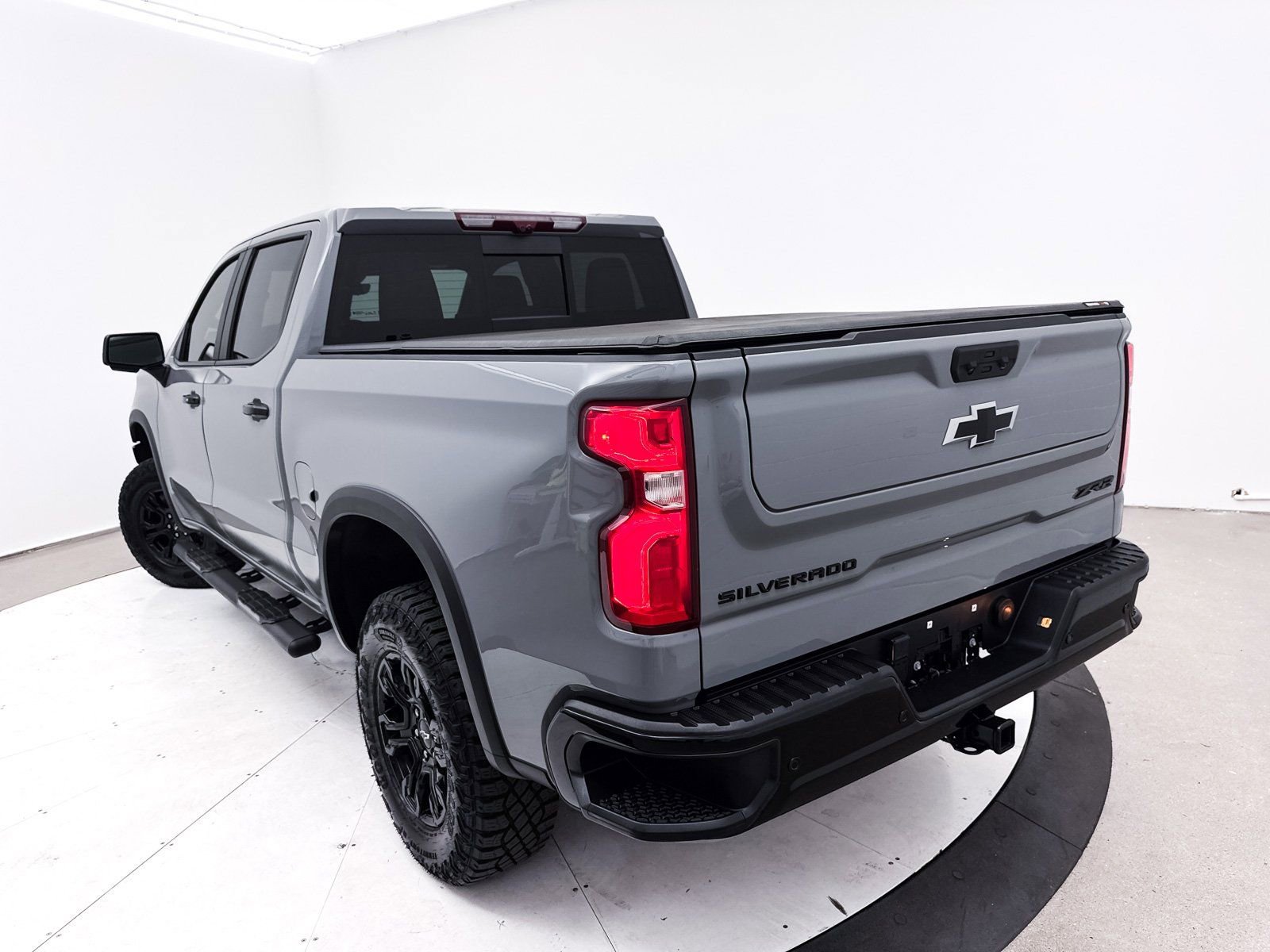 Used 2025 Chevrolet Silverado 1500 ZR2 w/ Technology Package image 21