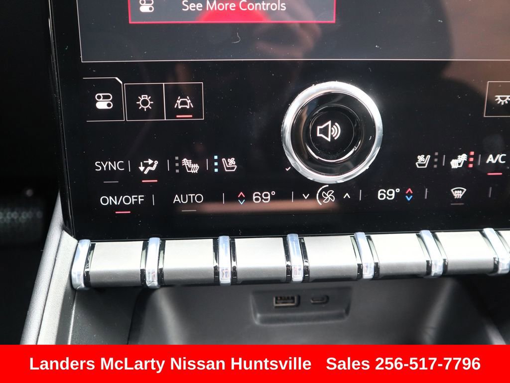 Used 2026 GMC Terrain Denali w/ LPO, Floor Liner Package image 22