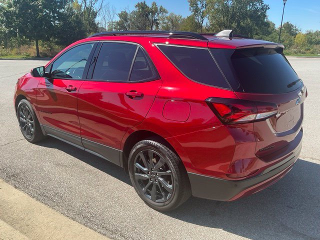 Used 2024 Chevrolet Equinox RS w/ LPO, Floor Liner Package FWD image 4
