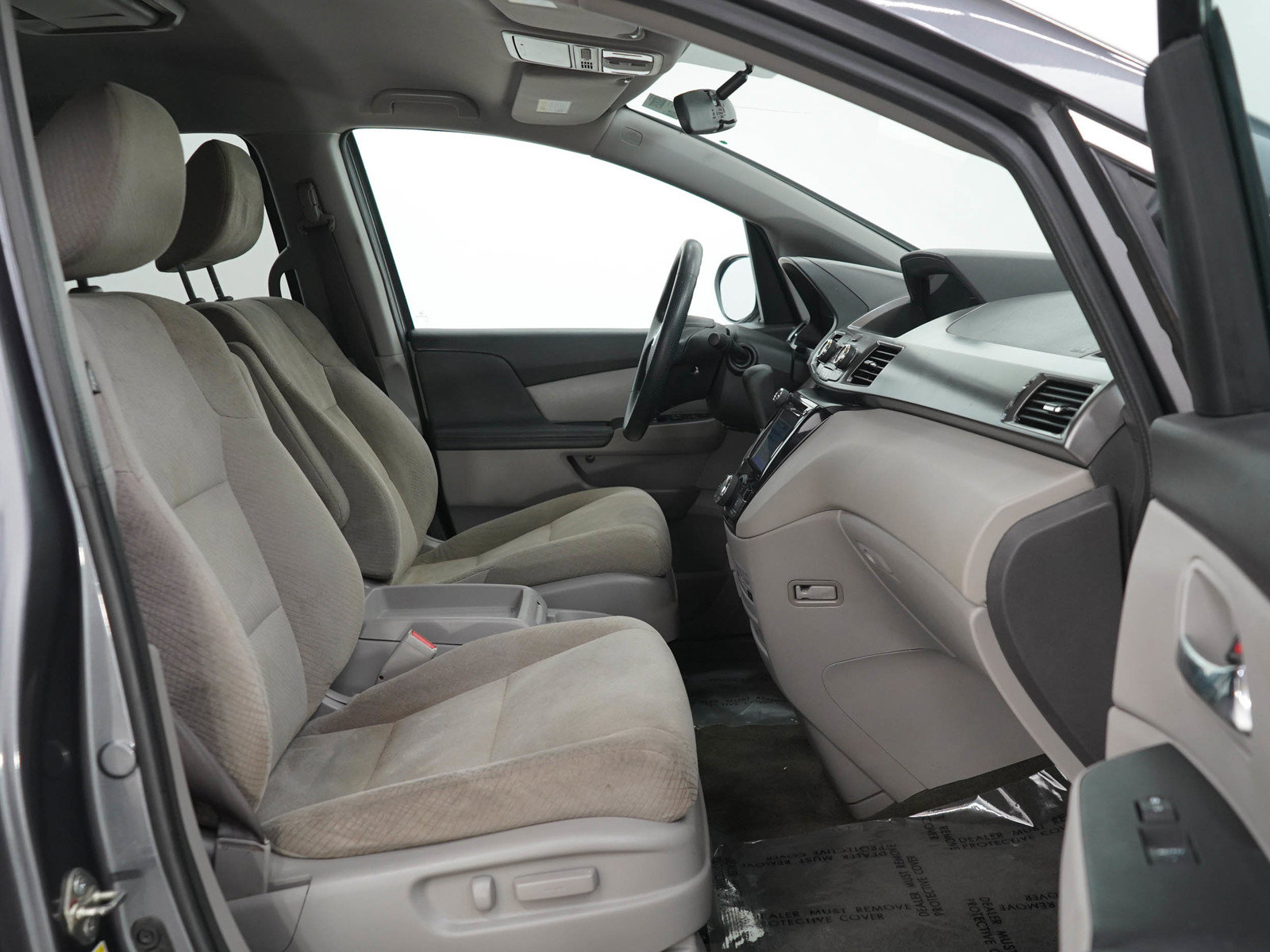Used 2016 Honda Odyssey SE image 11