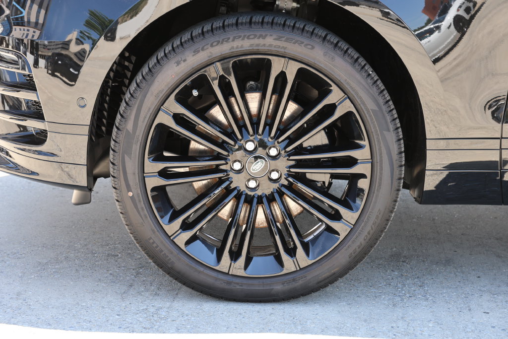New 2026 Land Rover Range Rover Velar Belgravia AWD/4WD image 7