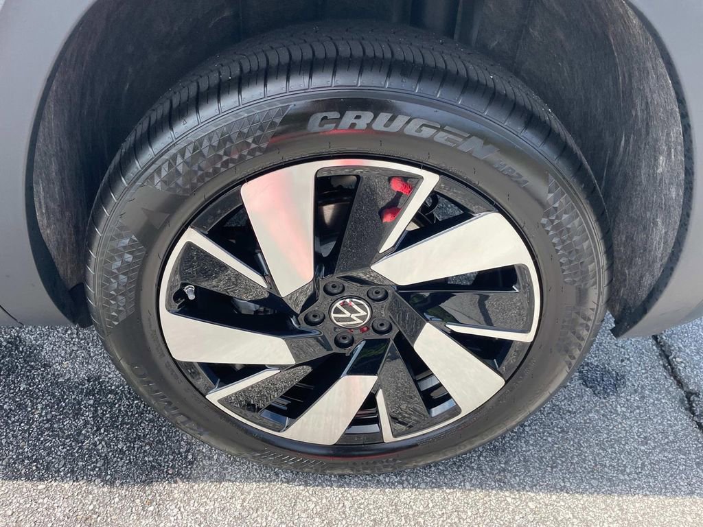 Used 2025 Volkswagen Atlas Cross Sport SE image 10