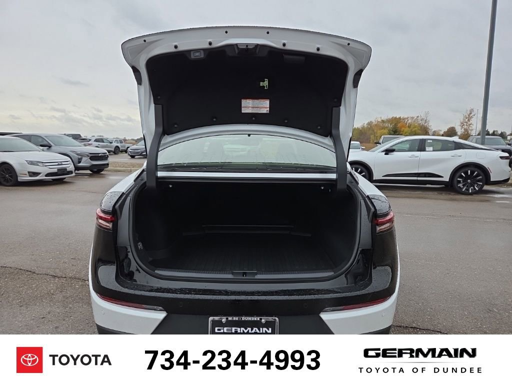 New 2026 Toyota Crown Platinum image 34