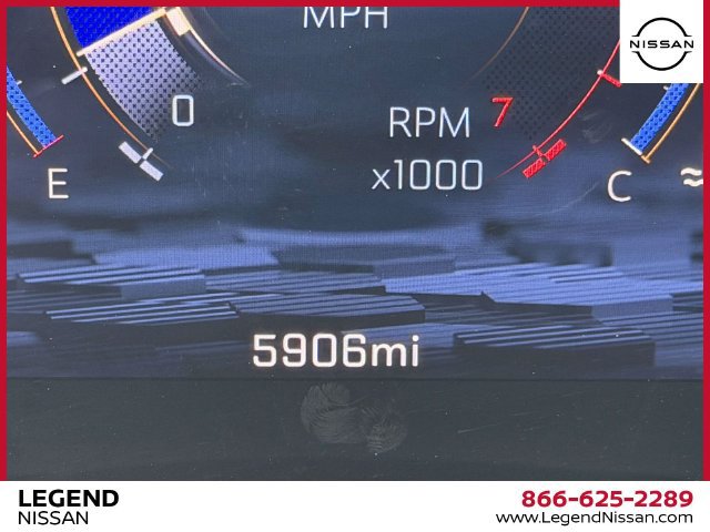 Used 2025 Chevrolet Suburban Premier AWD/4WD image 38