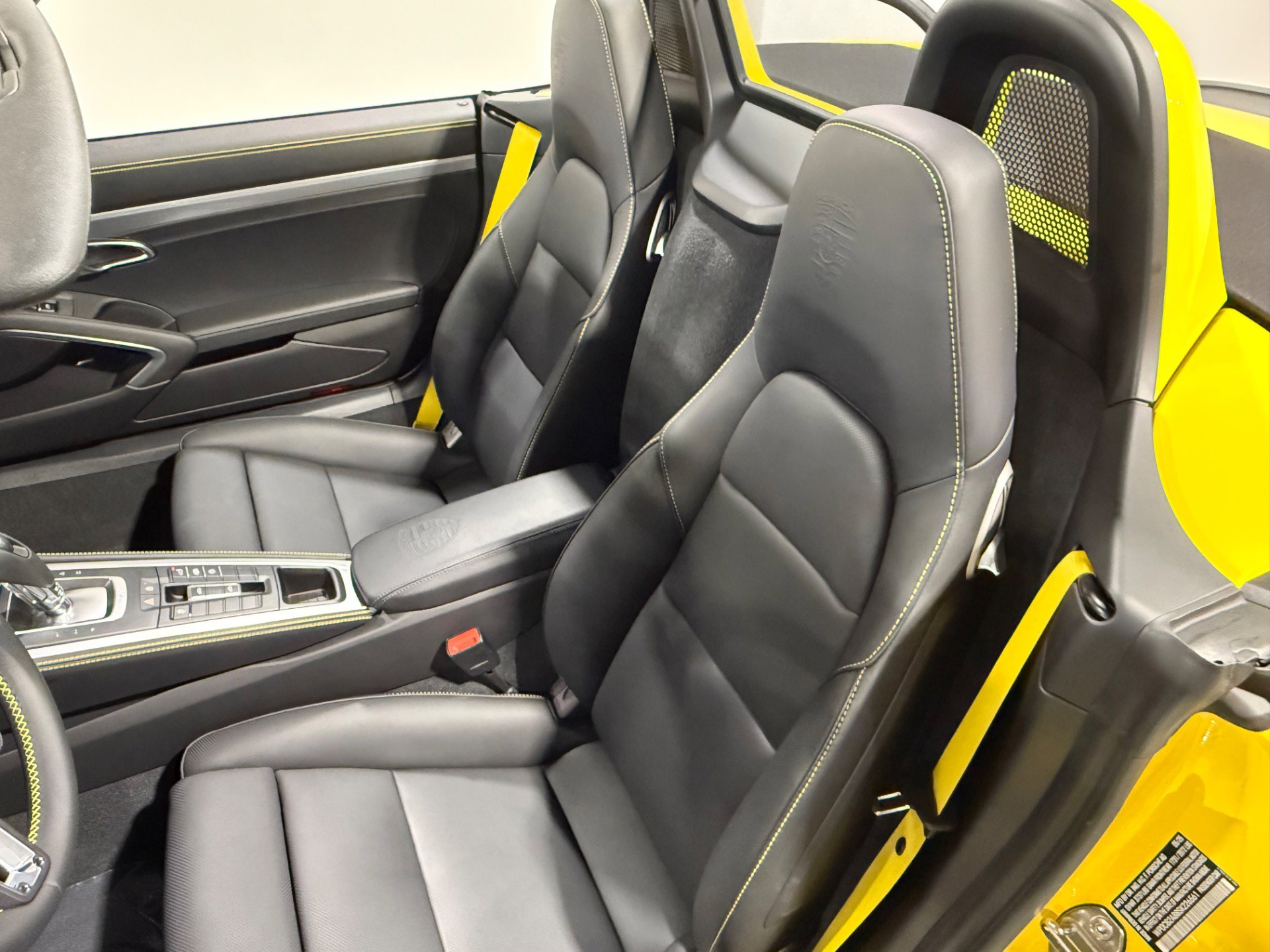 Used 2025 Porsche 718 Boxster S image 43