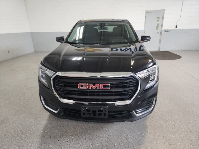Used 2024 GMC Terrain SLE AWD/4WD image 5