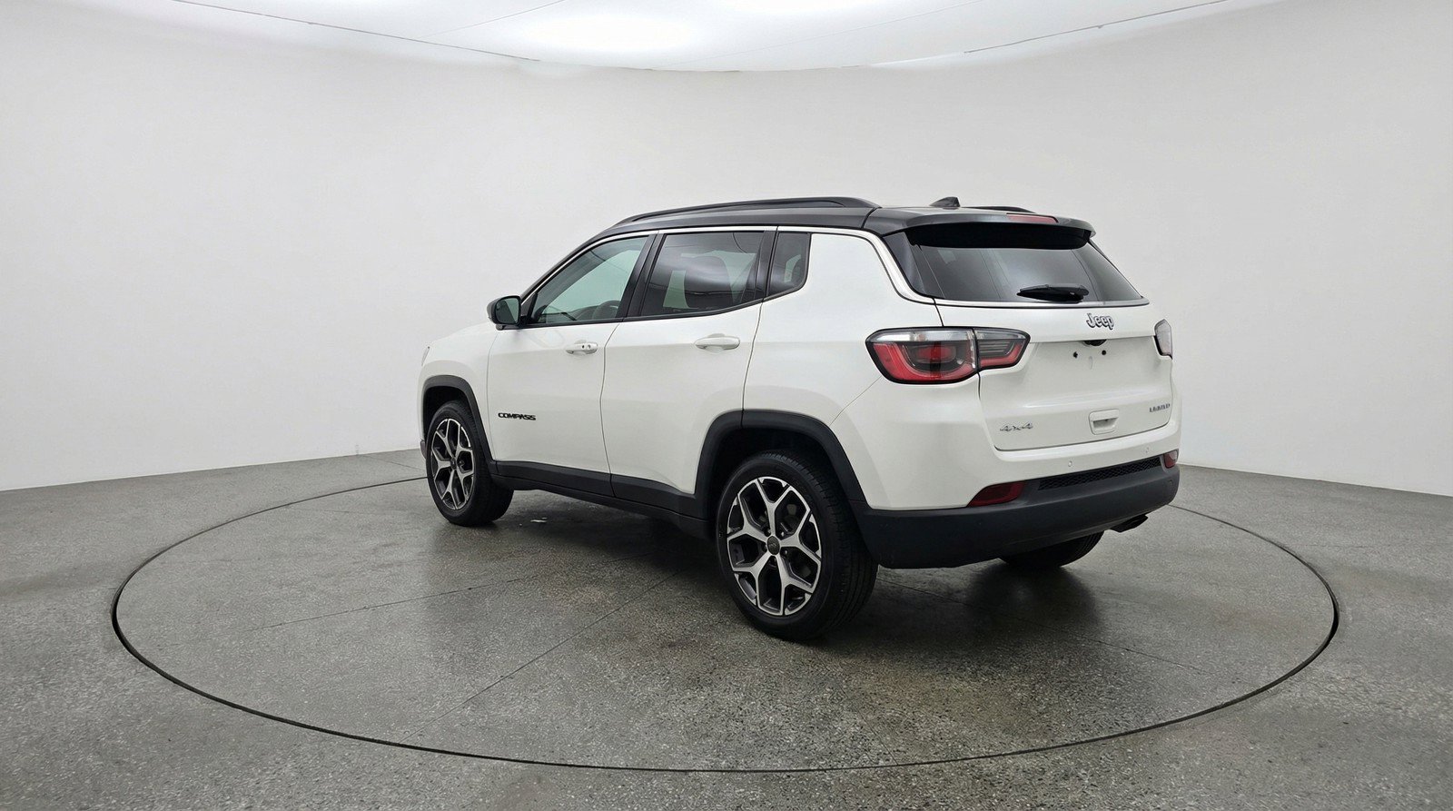 Used 2025 Jeep Compass Limited AWD/4WD image 6