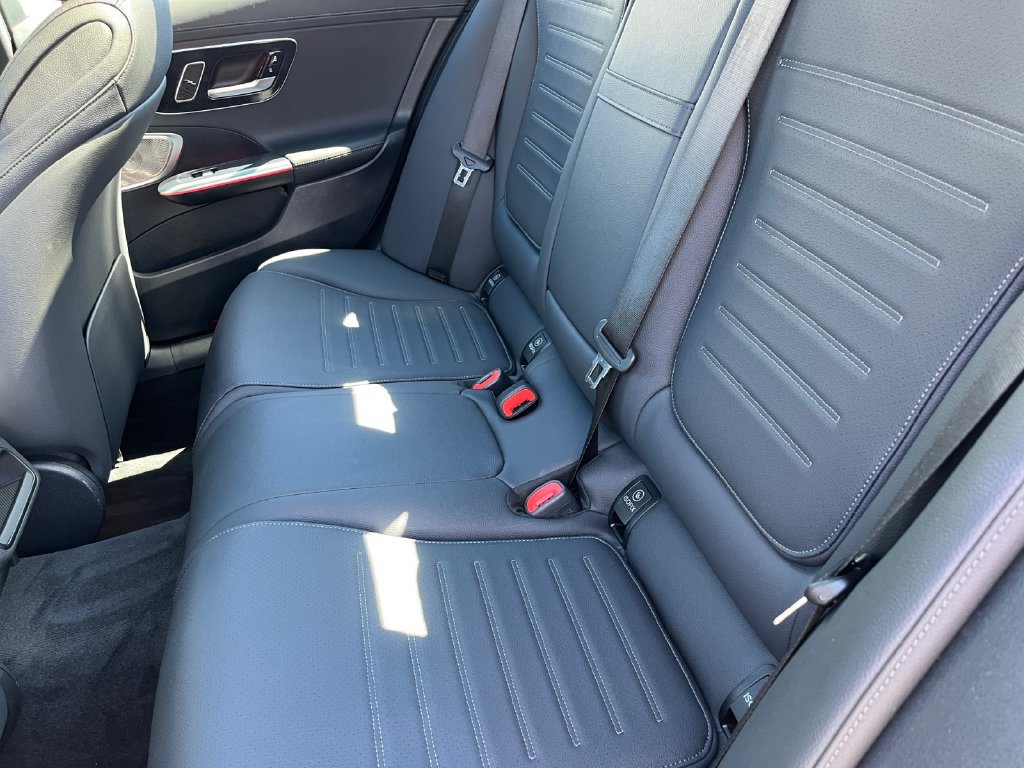 Certified 2026 Mercedes-Benz C 300 4MATIC Sedan image 13
