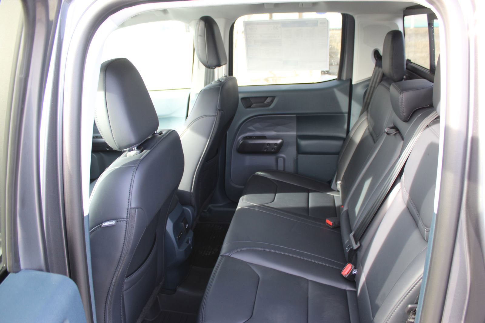 New 2026 Ford Maverick Lariat w/ Black Appearance Package image 22