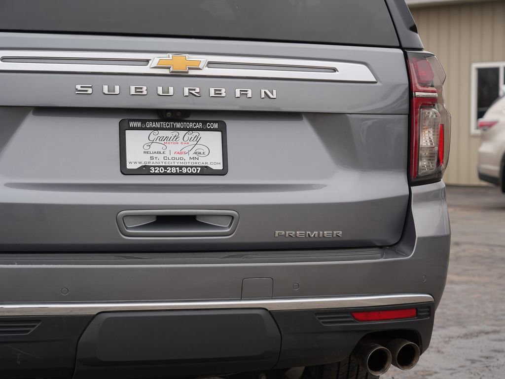Used 2021 Chevrolet Suburban Premier w/ Premium Package image 10