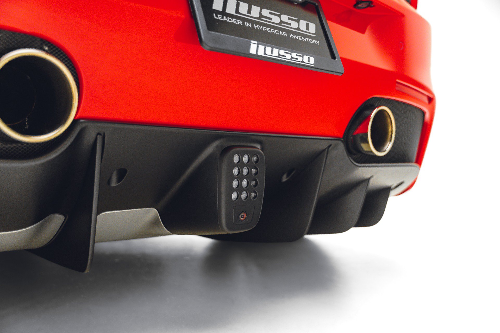 Used 2017 Ferrari 488 GTB RWD image 32