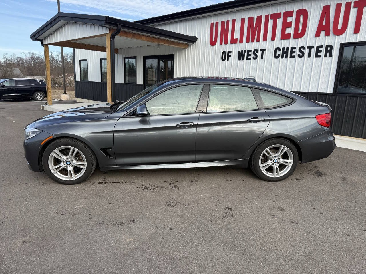 Used 2017 BMW 330i Gran Turismo xDrive AWD/4WD image 12