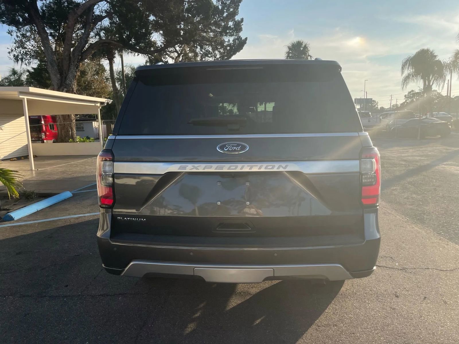 Used 2019 Ford Expedition Platinum image 6