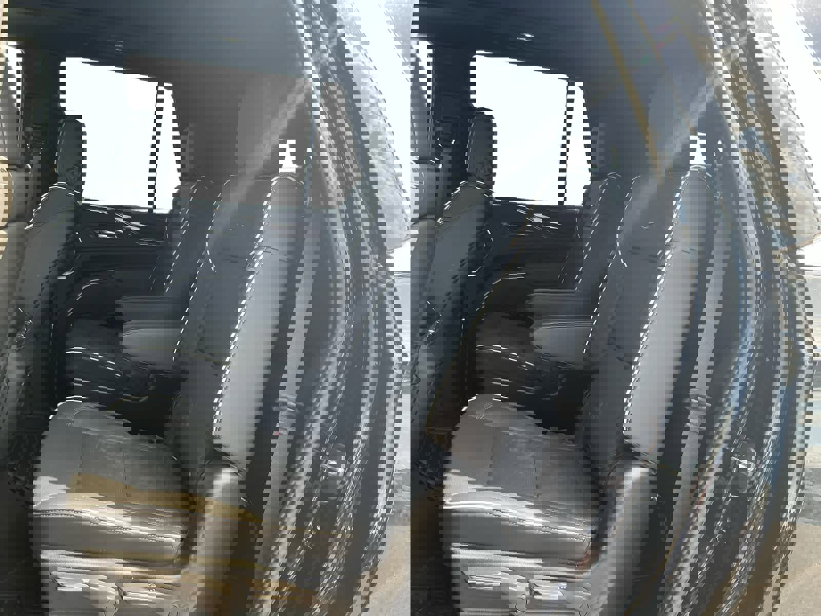 Used 2022 Cadillac Escalade Premium Luxury w/ LPO, Radiant Package AWD/4WD image 12