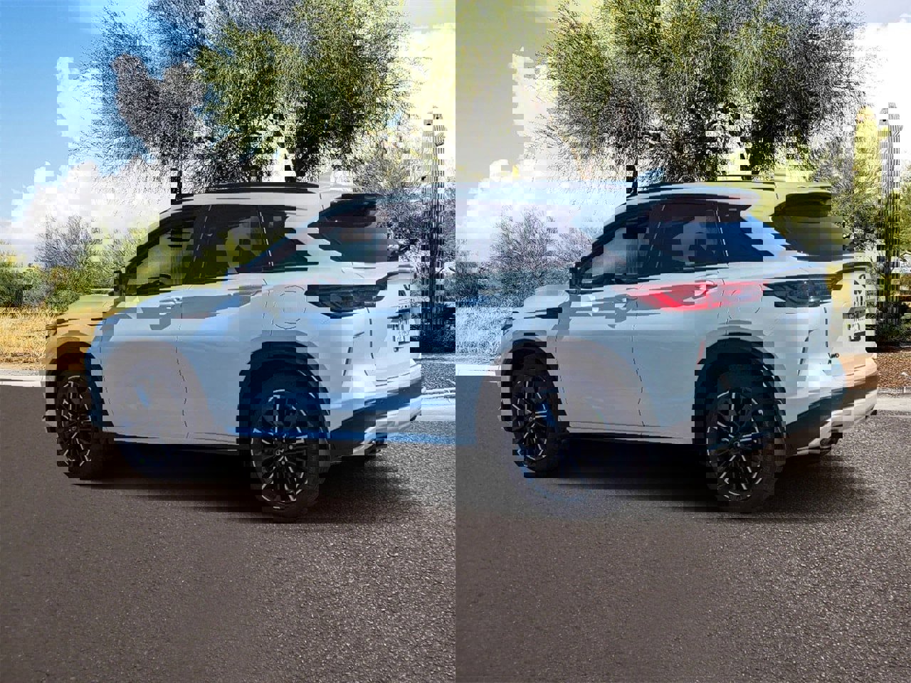 New 2025 INFINITI QX50 Sport image 3