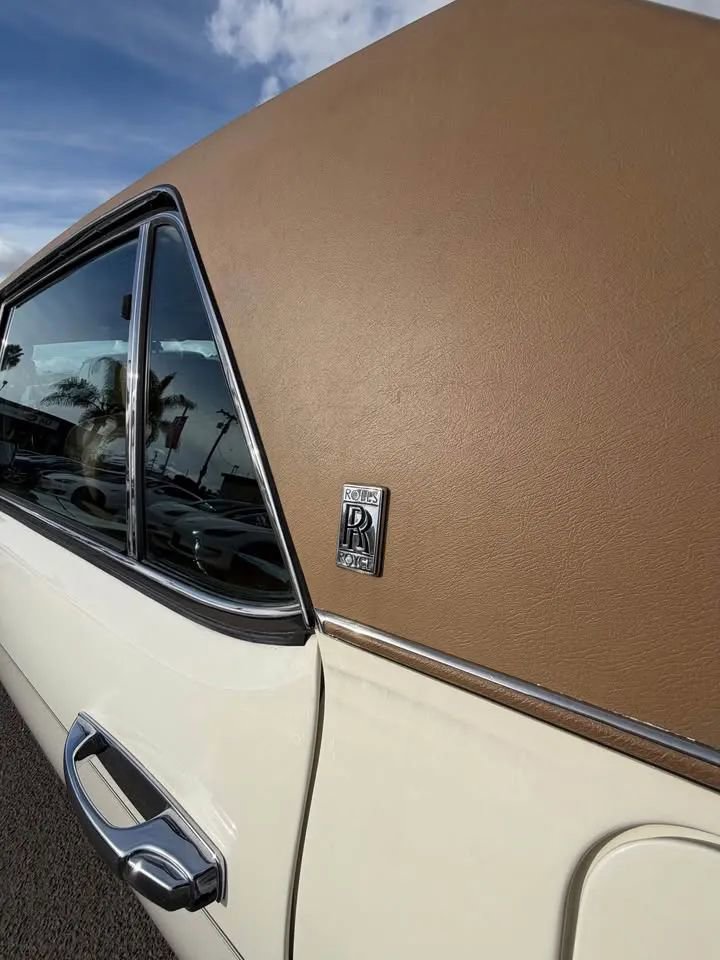 Used 1988 Rolls-Royce Silver Spur image 11