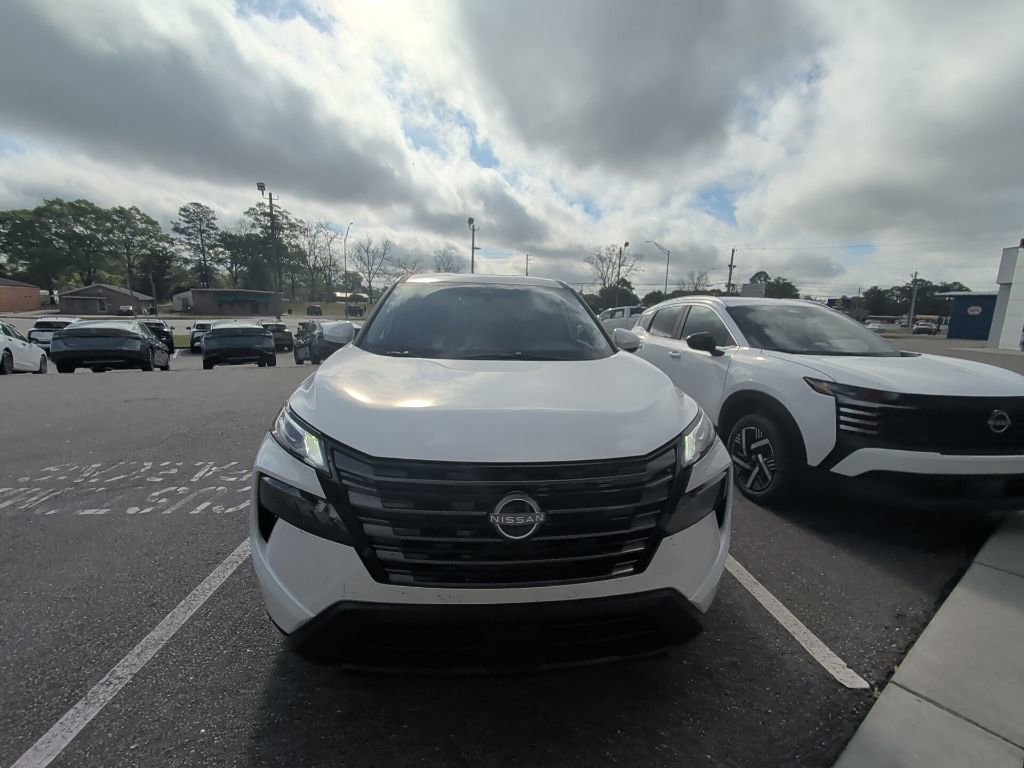 Used 2026 Nissan Rogue SV w/ Cold Weather Package image 2