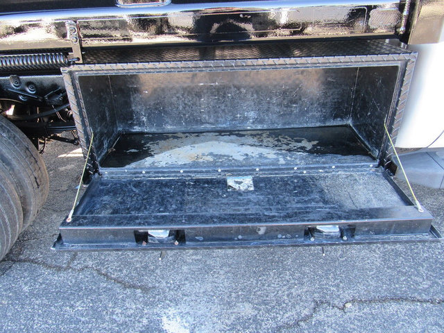 Used 2016 Ford F550 2WD Crew Cab Super Duty image 20