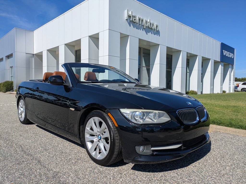 Used 2012 BMW 328i Convertible RWD image 2
