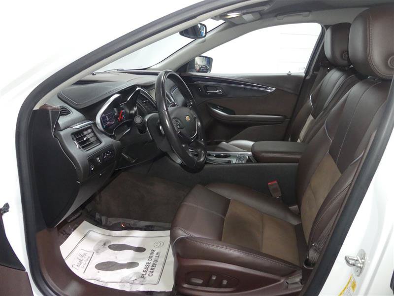 Used 2015 Chevrolet Impala LT w/ Convenience Package FWD image 21