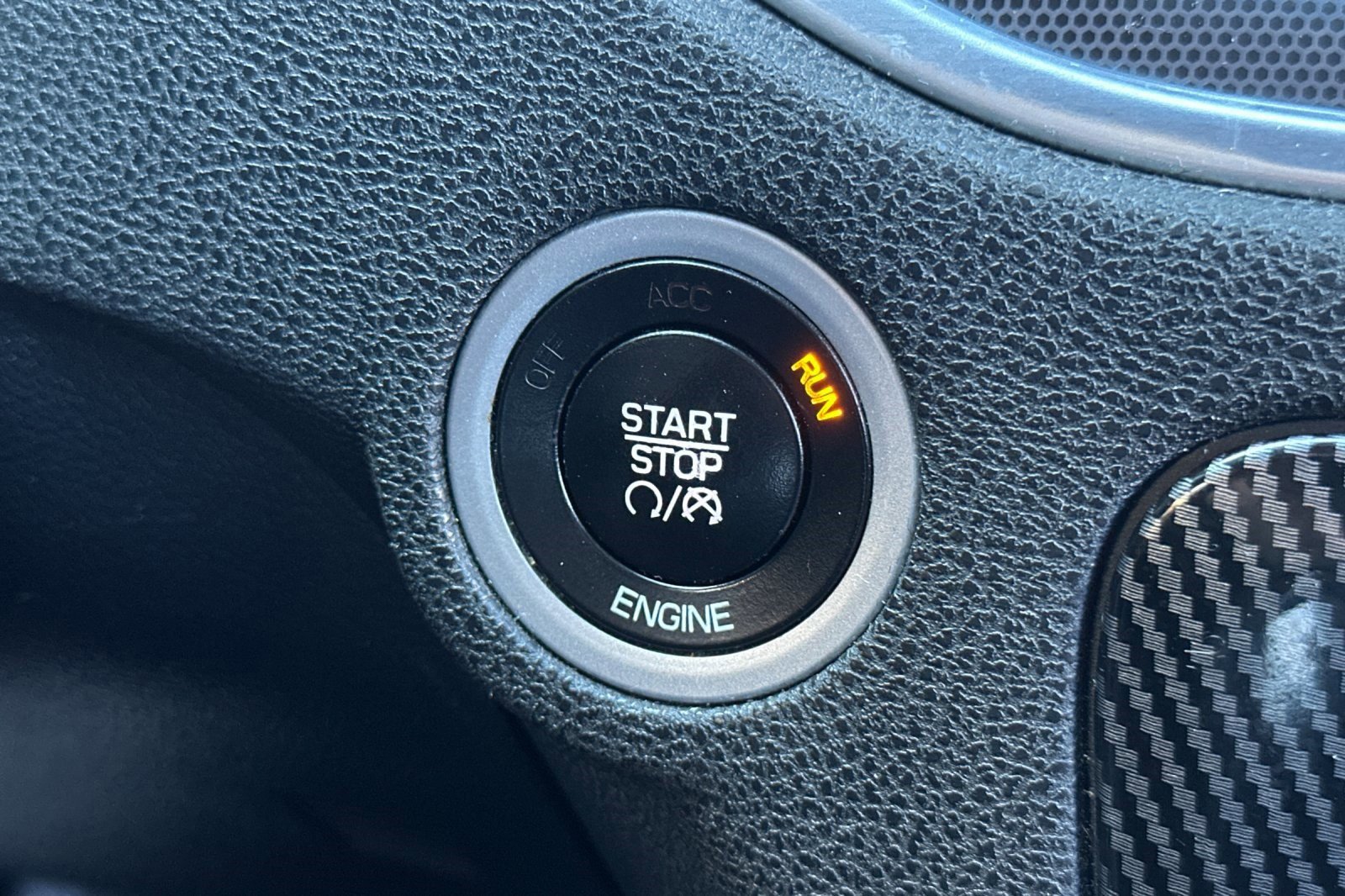 Used 2016 Dodge Charger R/T image 32