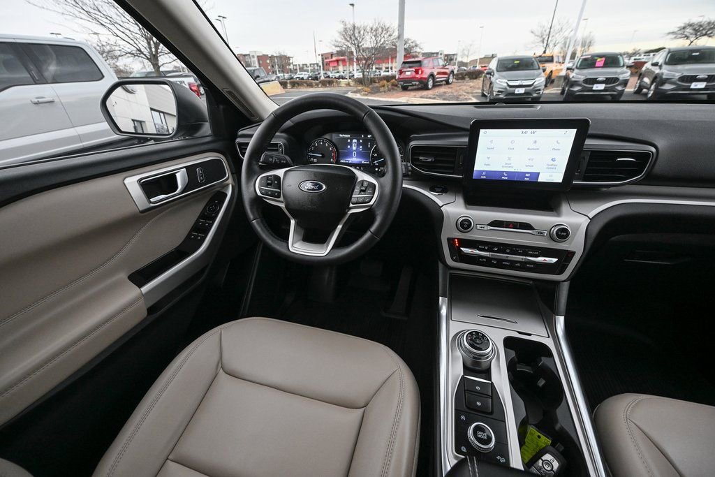 Certified 2023 Ford Explorer XLT w/ Equipment Group 202A image 33