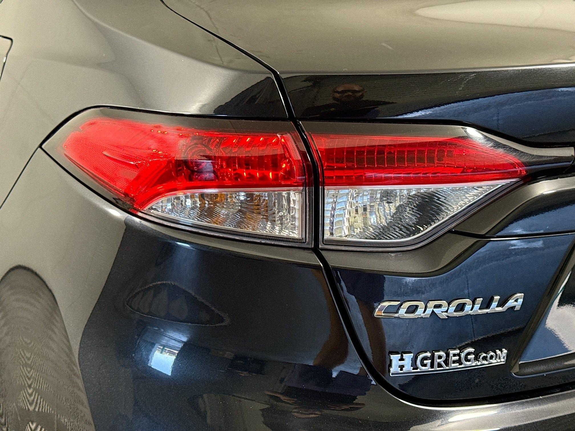 Used 2022 Toyota Corolla LE FWD image 35