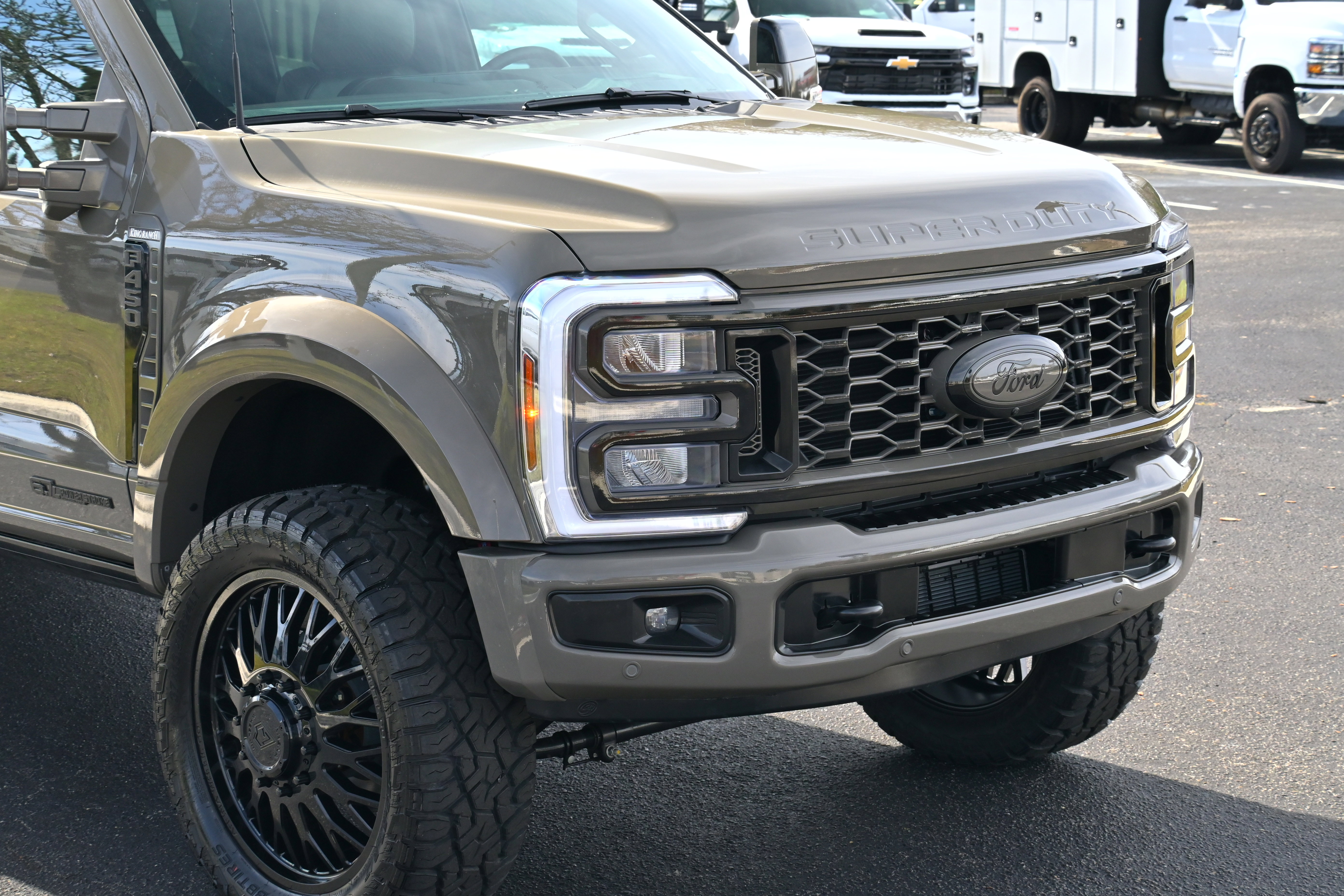 Used 2026 Ford F450 King Ranch w/ Chrome Package image 32