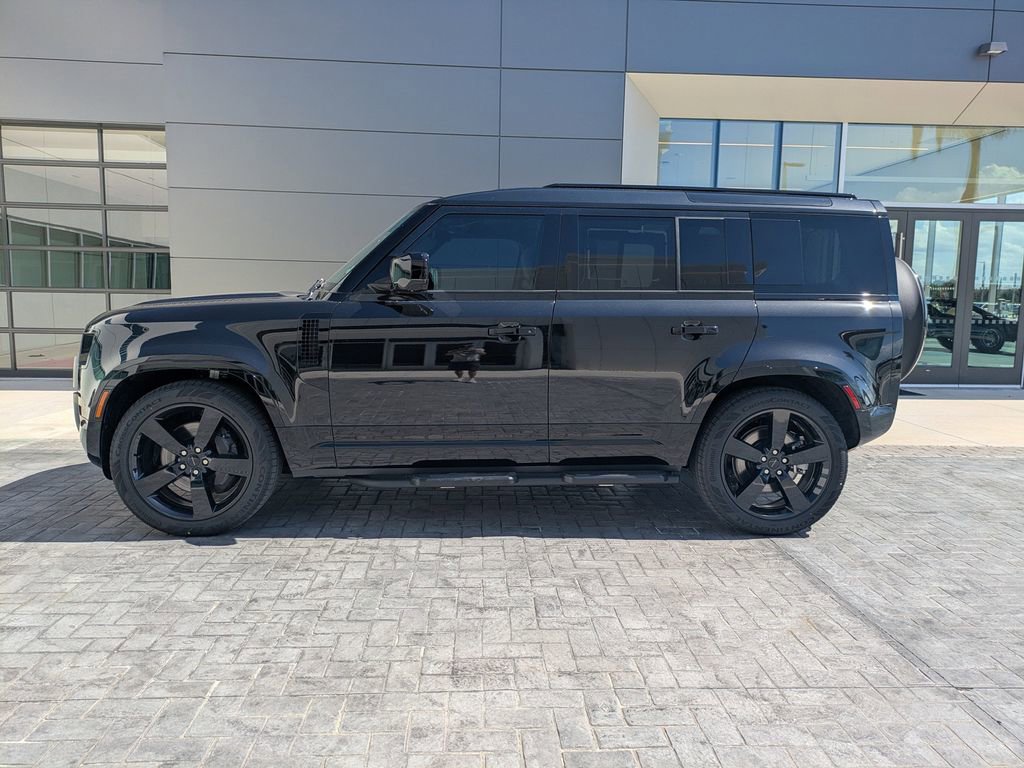 New 2026 Land Rover Defender 110 X-Dynamic SE AWD/4WD image 8