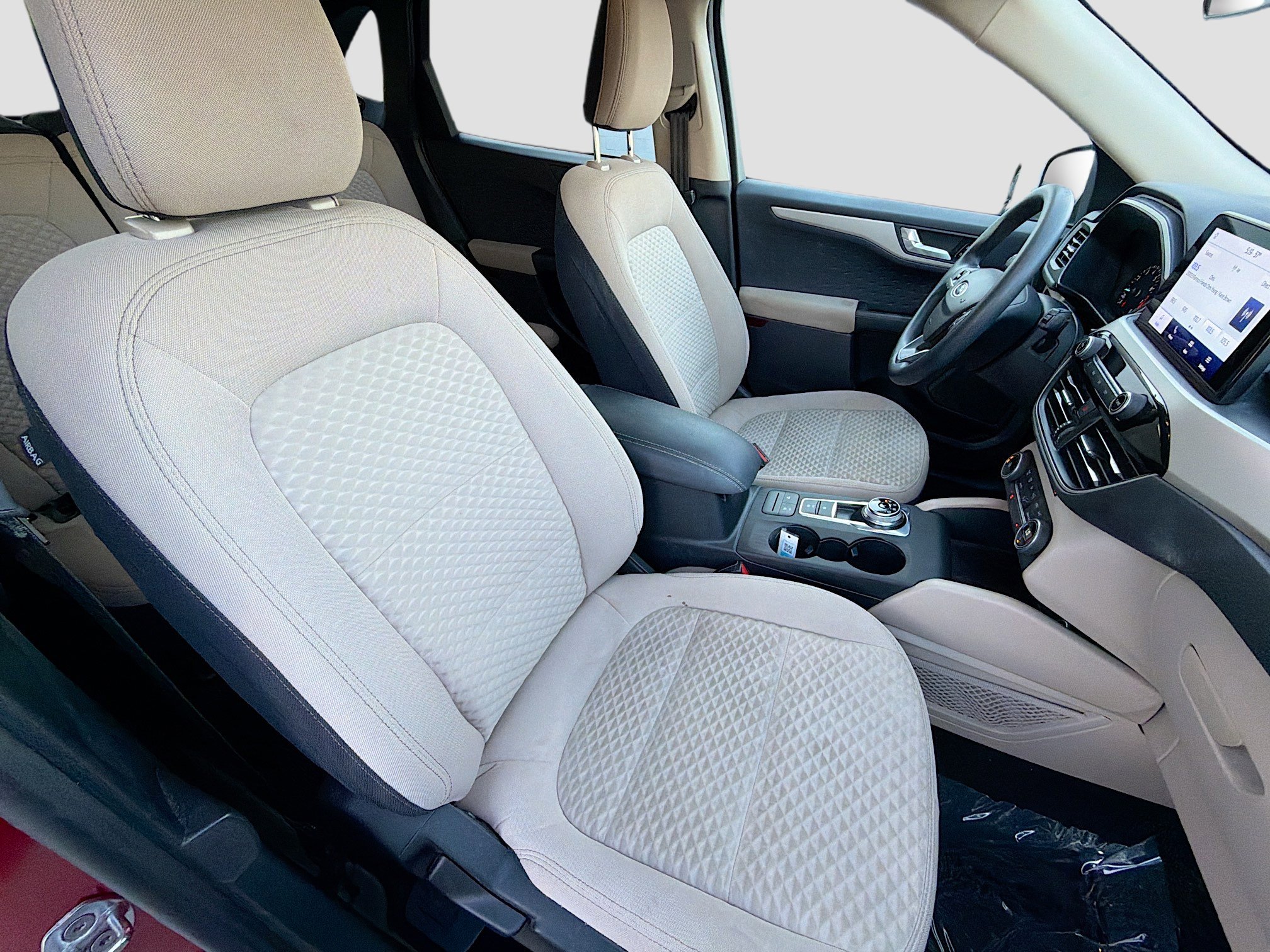 Used 2020 Ford Escape SE image 13